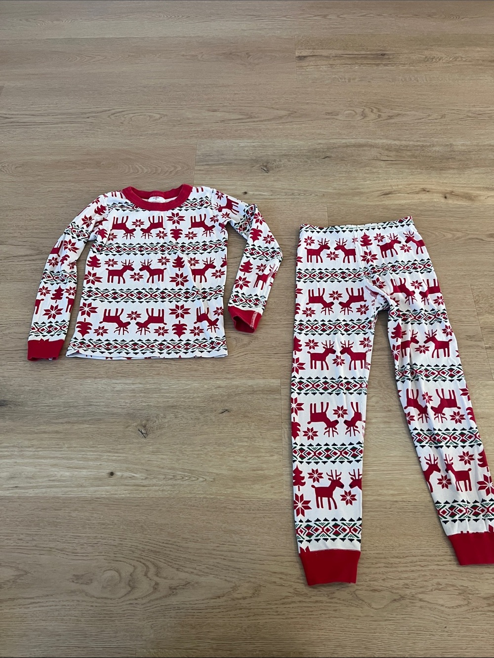 Hanna Andersson organic cotton pajama set, size 8, neutral, Christmas, holiday